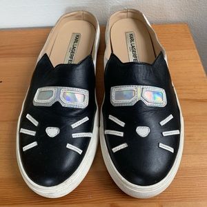 Karl Lagerfeld size 6.5 cool black cat slides